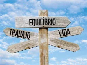 TRABAJAR MÁS NO NOS HACEN MEJORES