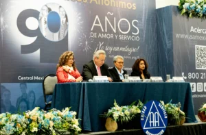 ALCOHÓLICOS ANÓNIMOS: 90 AÑOS
