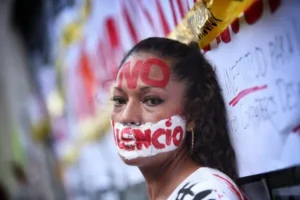 DATO PROTEGIDO Y LA LIBERTAD DE EXPRESIÓN