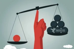 LAS INSTITUCIONES, EN RIESGO | DESDE CABINA