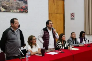MERCADOS PÚBLICOS BAJO AMENAZA NORMATIVA