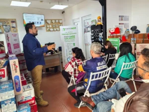 TALLER DE AUTOCONSTRUCCIÓN Y EMPRENDIMIENTO FEMENINO