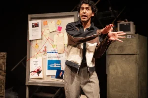 NOSOTROS ÍBAMOS A CAMBIAR EL MUNDO EN TEATRO UNAM