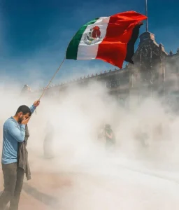 LA CASA EN LLAMAS | DESDE CABINA