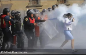 LA CASA EN LLAMAS | DESDE CABINA