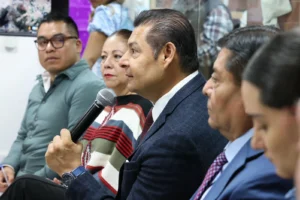 ARMENTA LIDERA RECONSTRUCCIÓN EN LA SIERRA NORTE DE PUEBLA
