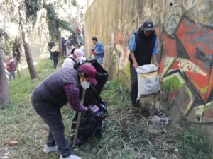 LA ALCALDÍA MAGDALENA CONTRERAS LIMPIA BARRANCAS 