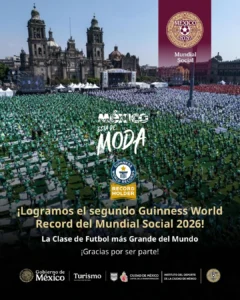 CDMX ROMPE RÉCORD GUINNESS CON CLASE DE FUTBOL