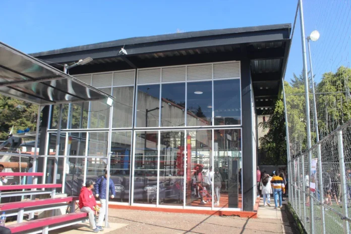 OBRAS Y COMPROMISOS EN SAN NICOLÁS TOTOLAPAN