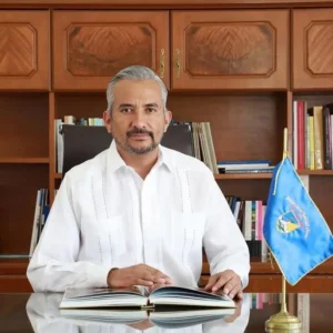 SALOMÓN JARA HUNDE LA AUTONOMÍA 