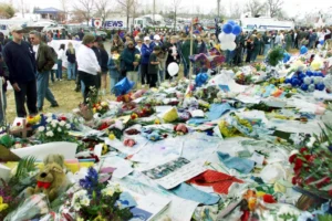 DE COLUMBINE A TEOTIHUACÁN