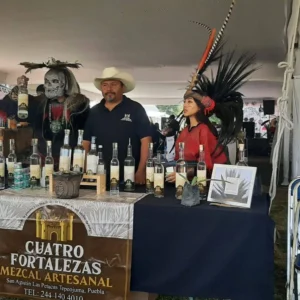 MEZCAL POBLANO IMPULSA RIQUEZA Y LIDERAZGO