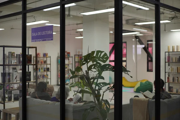 Sala de lectura de la UTOPÍA Elena Poniatowska Amor en Coyoacán