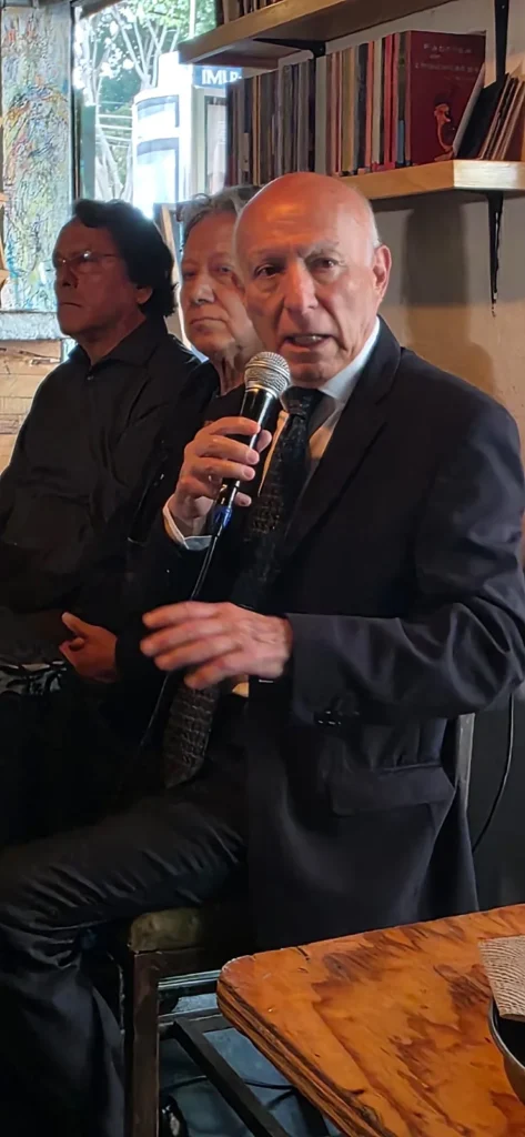 Lauro Jonathan Sol, vicepresidente del Colegio Nacional de Abogados Democráticos, durante su intervención en conferencia sobre corrupción y justicia laboral en México.