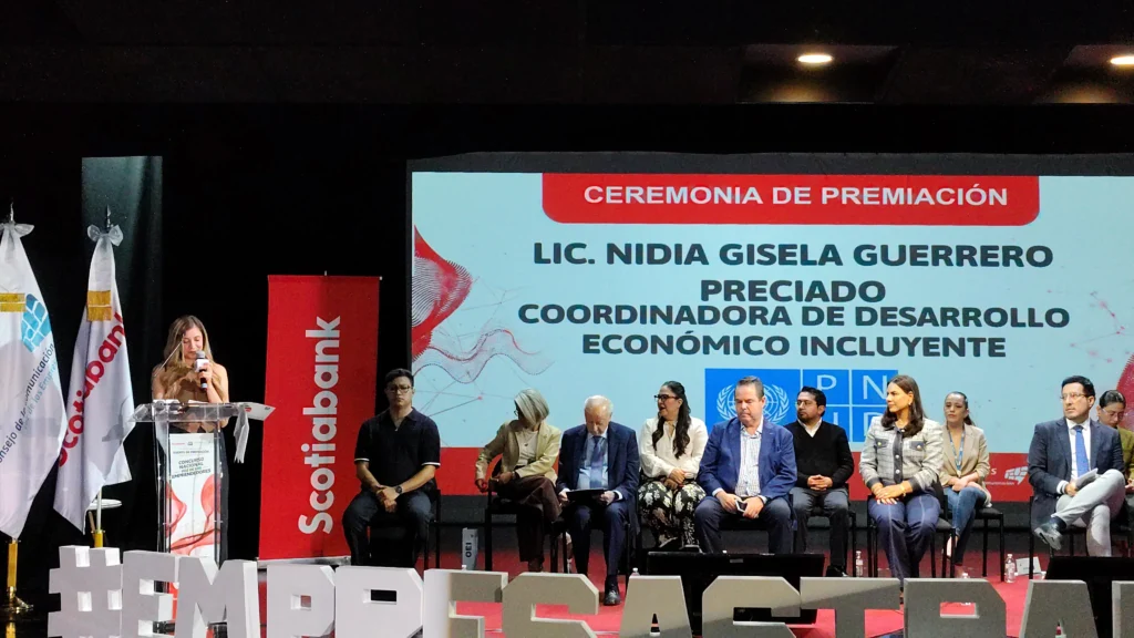 Nidia Gisela Guerrero PNUD destaca inclusión y resiliencia en proyectos de juventud emprendedora durante Voz de los Emprendedores 2026