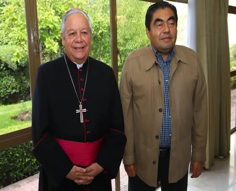 Imagen utilizada para ilustrar las relaciones entre la jerarquía eclesiástica y distintos actores de la vida pública en Puebla.