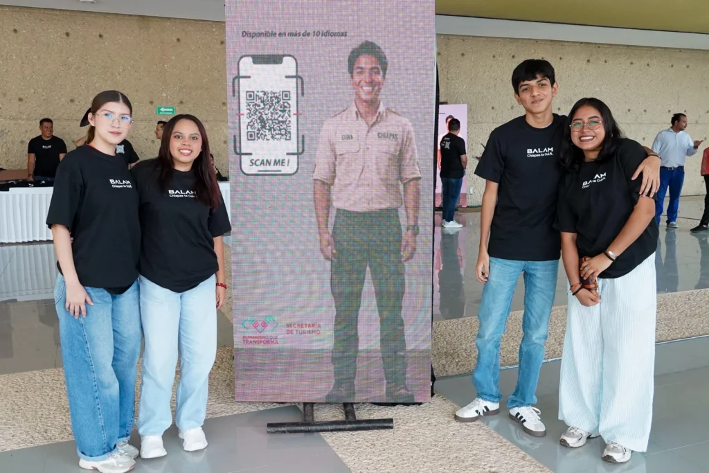 Material promocional de Balam durante actividades de difusión de la plataforma turística digital de Chiapas